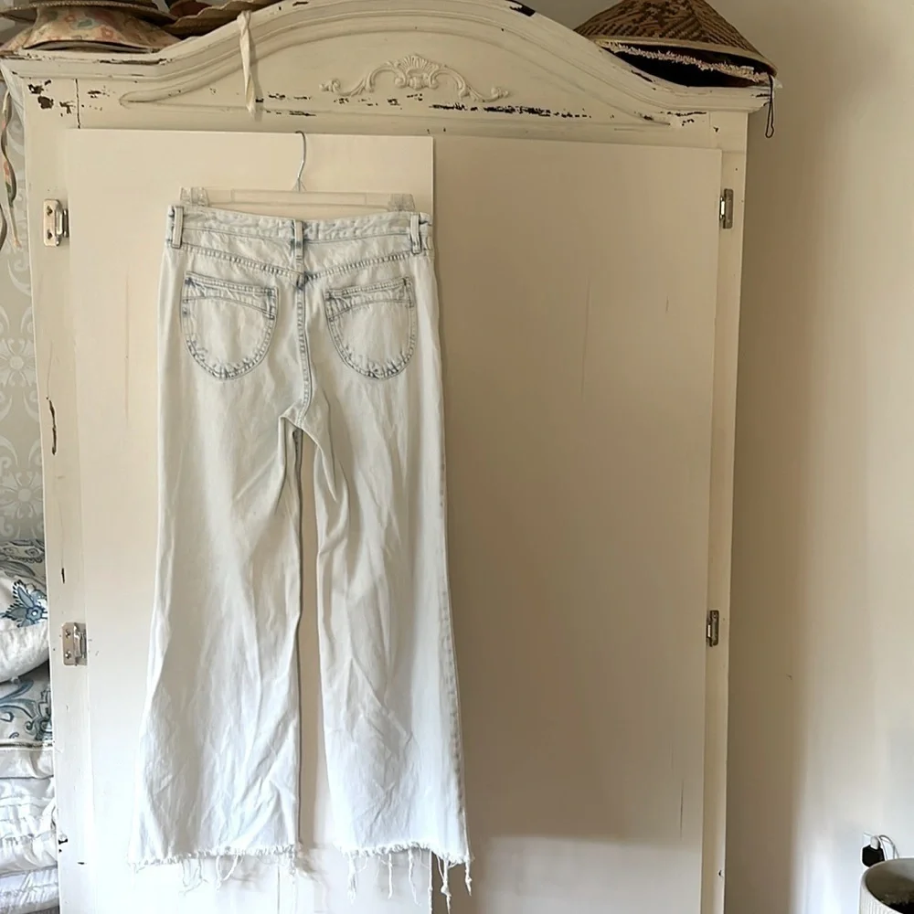 Free People - Picture 3 of 4